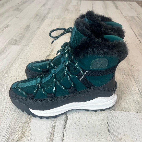 SOREL Teal/Black Suede And Canvas Waterproof Oma Rmx Glacy Boots - Picture 2 of 8